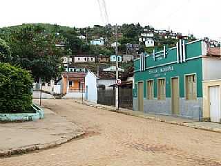 CMARA MUNICIPAL-FOTO:RMULO RIBON  - BANDEIRA - MG