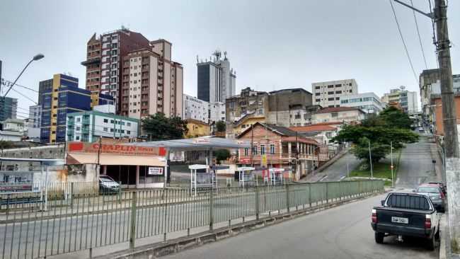 CENTRO DE BARBACENA, POR ROBERTO DUTRA - BARBACENA - MG