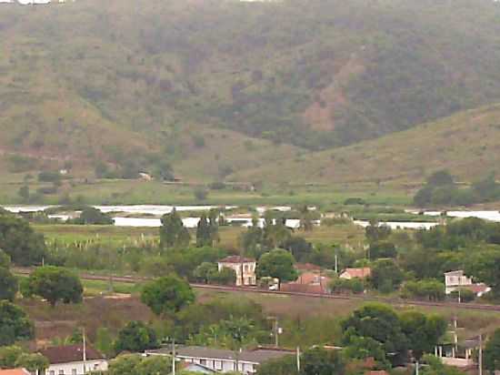 BARRA DO CUIET-MG-VISTA PARCIAL DA CIDADE COM MONTANHAS AO FUNDO-FOTO:PRISCILLALINDA - BARRA DO CUIET - MG