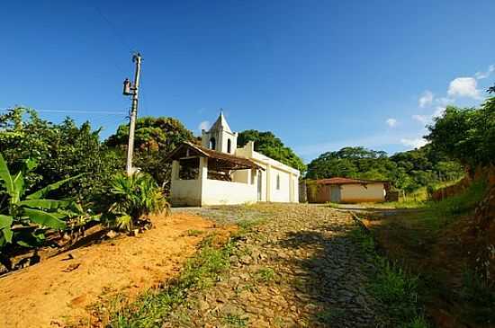 CAPELA DE SANTA LUZIA-FOTO:SGTRANGEL - BARREIRO - MG