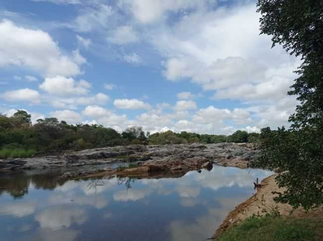 POR RODRIGO SALDANHA DA SILVA - BARREIRO DA RAIZ - MG