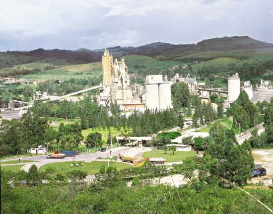  FBRICA DE CIMENTO- HOLCIM BRASIL S/A, POR RONALDOFERNANDES - BARROSO - MG