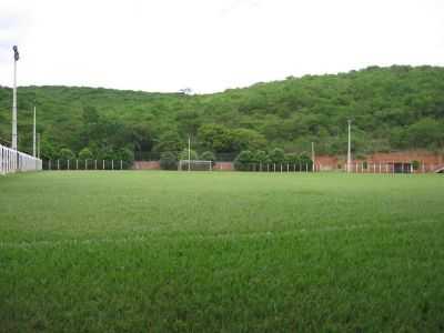 ESTADIO BEIRA RIO-BERILO, POR MARILAC DA PENHA - BERILO - MG