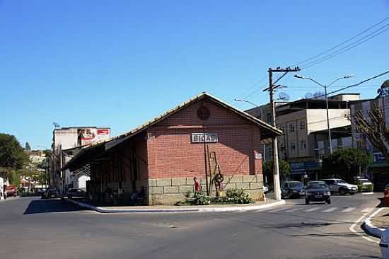 ANTIGA ESTAO FERROVIRIA DE BICAS-FOTO:ELPDIO JUSTINO DE A - BICAS - MG