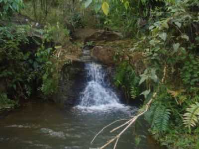 CACHOEIRA, POR ANGELO JOSE FERREIRA - BICUBA - MG