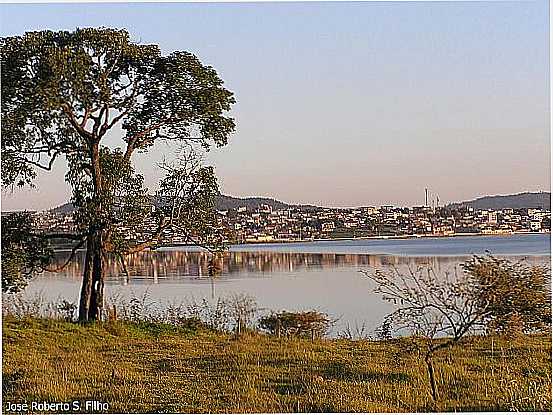 BOS ESPERANA-MG-LAGO DE FURNAS E A CIDADE-FOTO:JOS ROBERTO S. FILHO  - BOA ESPERANA - MG