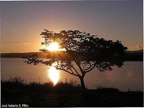 BOS ESPERANA-MG-PR DO SOL NO LAGO DE FURNAS-FOTO:JOS ROBERTO S. FILHO - BOA ESPERANA - MG