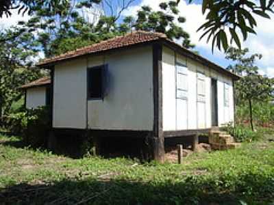 CASA REA RURAL-FOTO:NICEGUES  - BOM PASTOR - MG