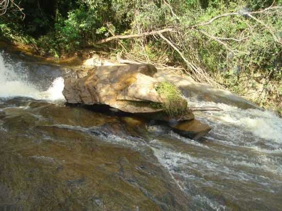 CACHOEIRA DOS MACHADOS, POR WAGNER ALVES -  - BOM SUCESSO - MG