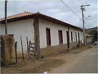 CASA PAROQUIAL-FOTO:ROBERTO GLORIA - BORBA GATO - MG