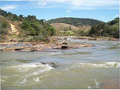 CACHOEIRA , POR LILLYAN ALVES - BRS PIRES - MG
