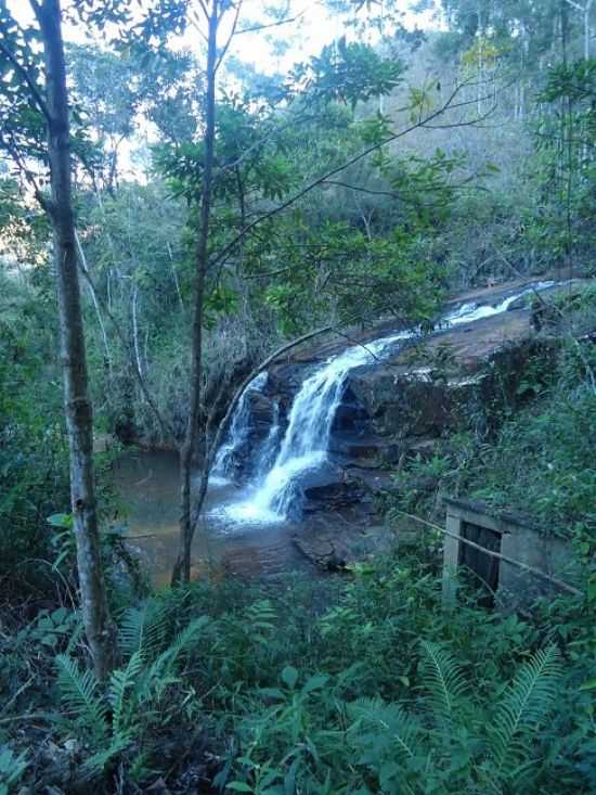 CACHOEIRA DE RIBEIRO, POR FERNANDO MALTA - BRS PIRES - MG