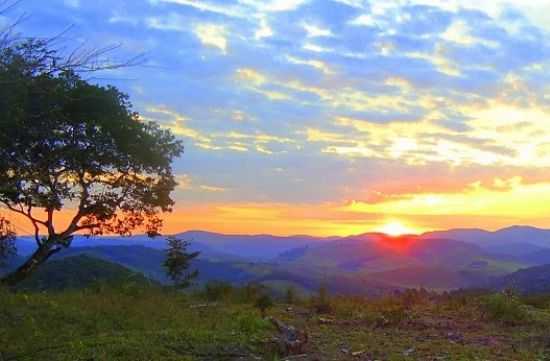 ALTO DA MALACACHETA, POR FERNANDO MALTA - BRS PIRES - MG