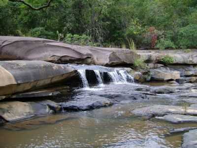 PEDRA FINCADA, POR ROSY - BRASILNDIA DE MINAS - MG