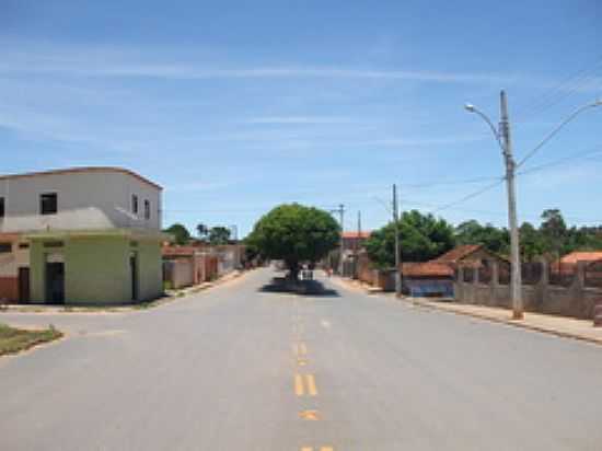 AV.BIAS FORTES-FOTO:FAGUIAR - BRASLIA DE MINAS - MG