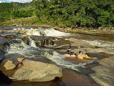 CACHOEIRA DO SALTO POR ADRIANA PESSOA - BREJABA - MG