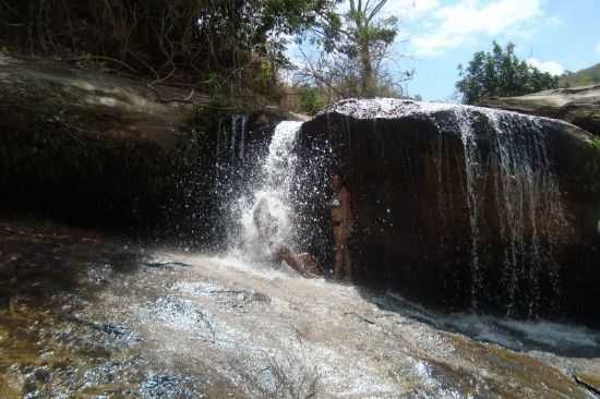 CACHOEIRA BREJAUBINHA, POR REGINA COELI - BREJAUBINHA - MG