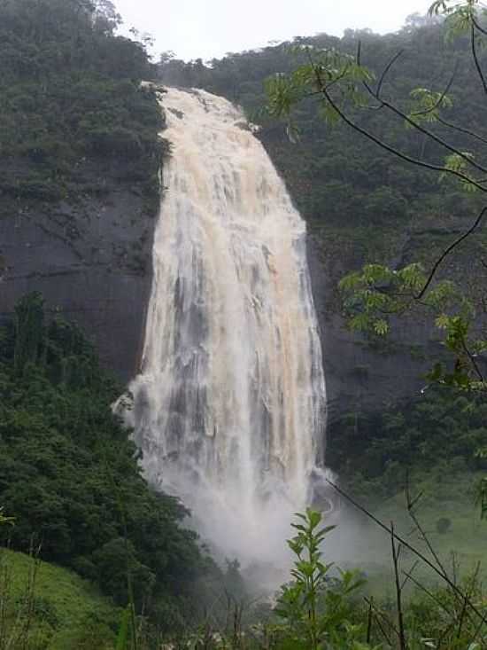 CACHOEIRA DA PRATA-FOTO:LUGATA - BUENO - MG