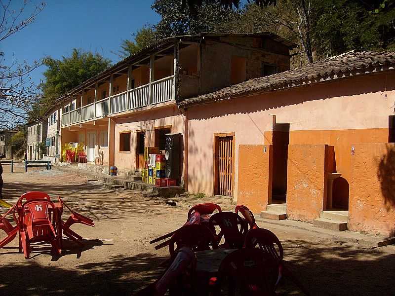 CACHOEIRA DO BRUMADO-MG-CENTRO DO DISTRITO-FOTO:BIZUTETURISMO - CACHOEIRA DO BRUMADO - MG