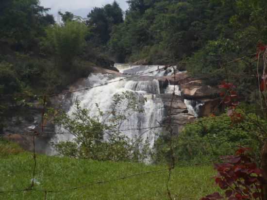 CACHOEIRA DO BRUMADO/MG, POR MONICA RIBEIRO - CACHOEIRA DO BRUMADO - MG