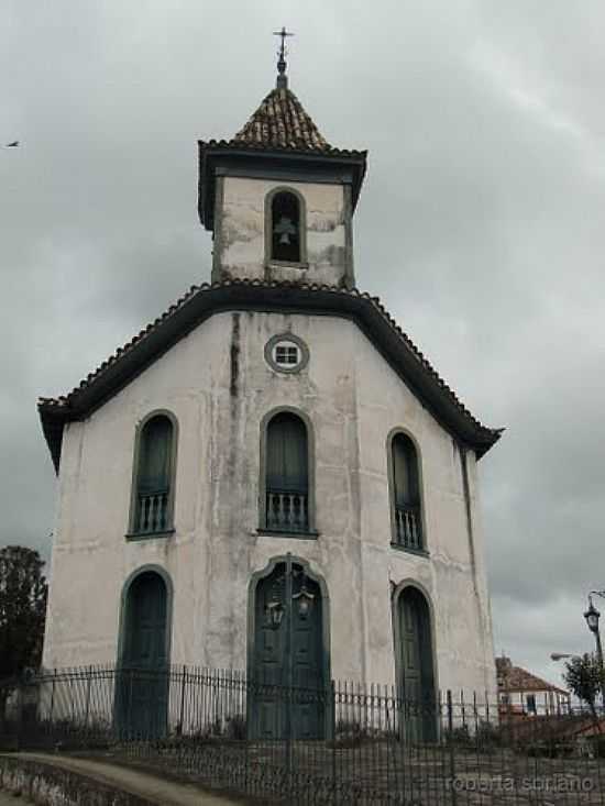 IGREJA DE SO FRANCISCO DE ASSIS FOTO POR ROBERTA SORIANO  - CAET - MG