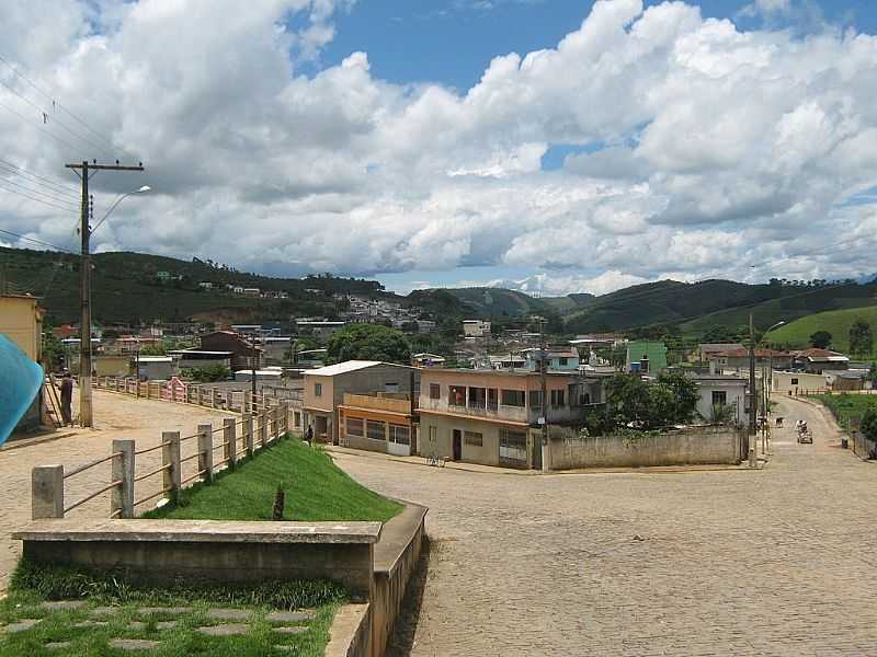 CAIANA-MG-REA CENTRAL DA CIDADE-FOTO:JOSE ADAL PEREIRA DE SOUZA - CAIANA - MG