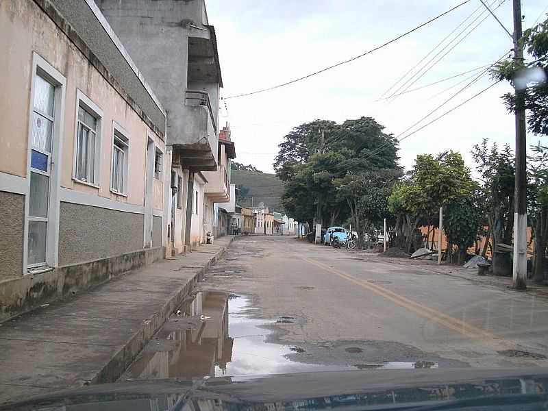 CAIANA-MG-RUA DA CIDADE-FOTO:WALACE SOUZA - CAIANA - MG