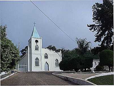 IGREJA MATRIZ-FOTO: A.PADUAROCHA - CAJURI - MG