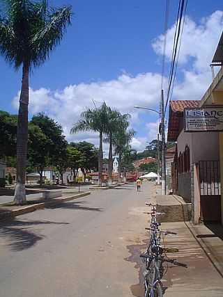 AVENIDA-FOTO:BELQUIOR  - CAJURI - MG