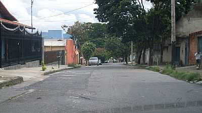 RUA DE CAMARGOS-FOTO:CARLOS NAZARETH - CAMARGOS - MG