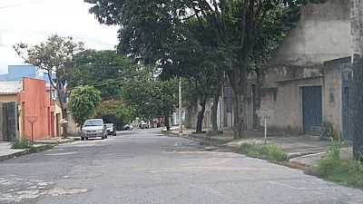 RUA DE CAMARGOS-FOTO:CARLOS NAZARETH - CAMARGOS - MG