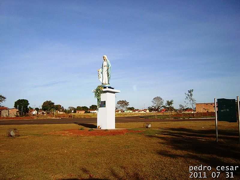 CAMPINA VERDE-MG-IMAGEM DE N.SRA.DAS GRAAS NA ENTRADA DA CIDADE-FOTO:PEDRO CESAR - CAMPINA VERDE - MG