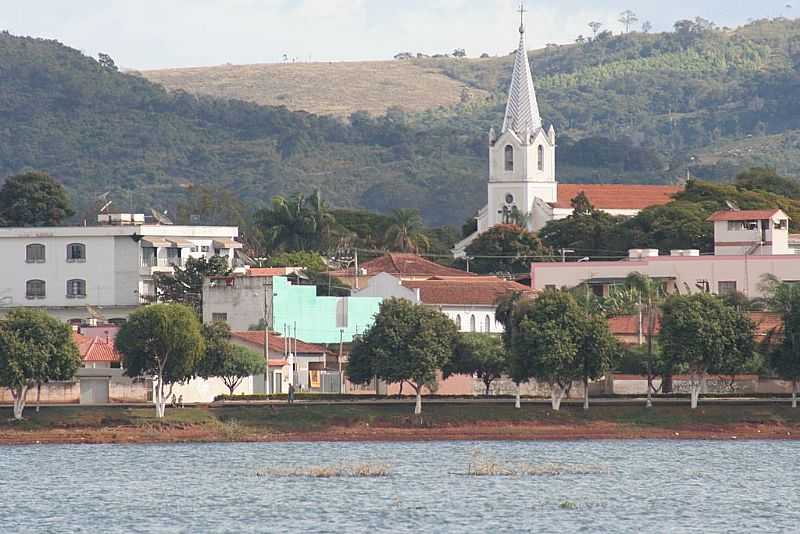 CAMPO DO MEIO-MG-LAGO DE FURNAS E A CIDADE-FOTO:EDU LACERDA - CAMPO DO MEIO - MG