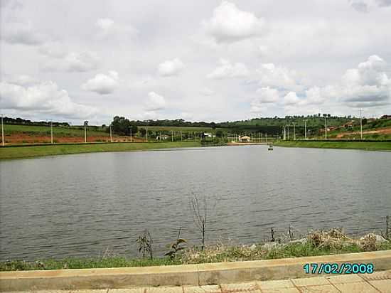 LAGO EM CAMPOS GERAIS-FOTO:PAULO S S MOURA - CAMPOS GERAIS - MG