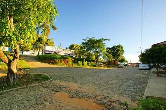 PRACINHA DA COMUNIDADE DE SO JOS DA VISTA ALEGRE,CONHECIDA COMO CAPETINGA-FOTO:SGTRANGEL - CAPETINGA - MG