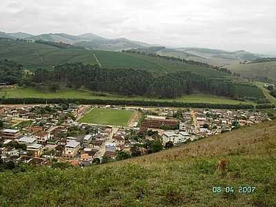 AO FUNDO ESTDIO MUNICIPAL GLAUDINOR CALIXTO, POR RPEDROC. - CAPUTIRA - MG