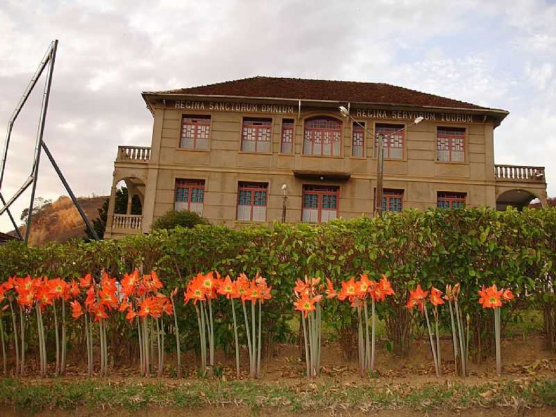 ESCOLA SERVITA REGINA PACIS  - CARANGOLA - MG