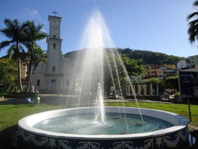 CHAFARIZ - PRAA MATRIZ SANTA LUZIA, POR ABIMAEL - CARANGOLA - MG