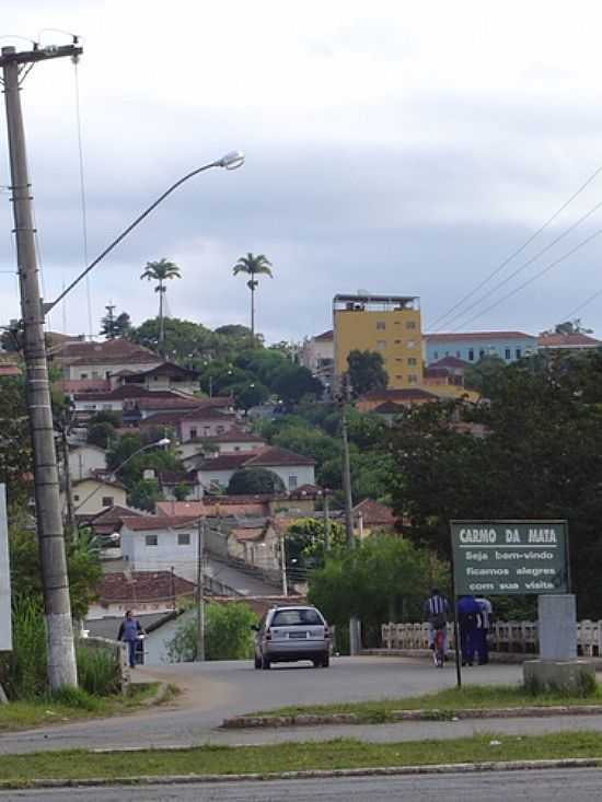 ENTRADA DA CIDADE-FOTO:JNTHIAGONOGUEIRA [PANORAMIO] - CARMO DA MATA - MG