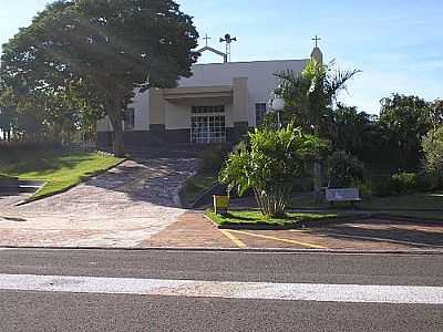 IGREJA MATRIZ-FOTO:KAQUE  - CARNEIRINHO - MG