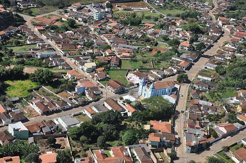 CARVALHOS MG -PARASO DAS TRILHAS E CACHOEIRAS - CARVALHOS - MG