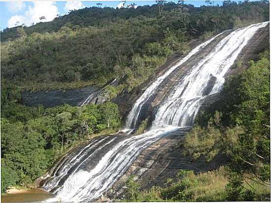 CACHOEIRA DA ESTIVA, POR RODRIGO - CARVALHOS - MG