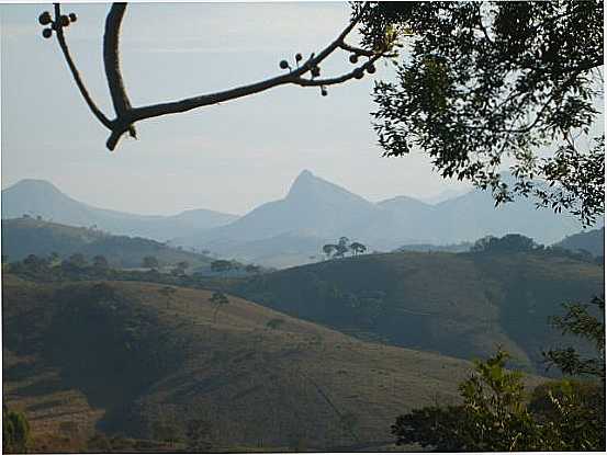 PICO DO MUQUM, POR RODRIGO - CARVALHOS - MG