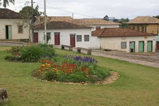 CENTRO DE CATAS ALTAS-FOTO:FERNANDO BEZERRA - CATAS ALTAS - MG