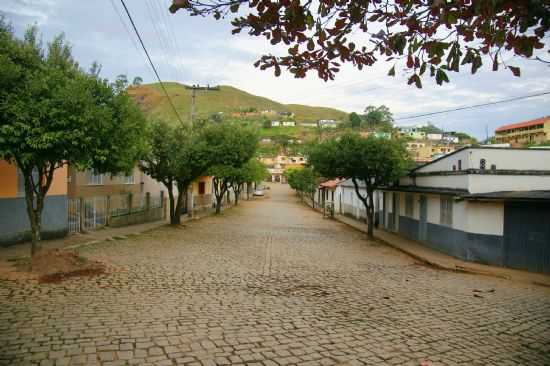 RUA PRINCIPAL-FOTO:SGTRANGEL   - CATUN - MG