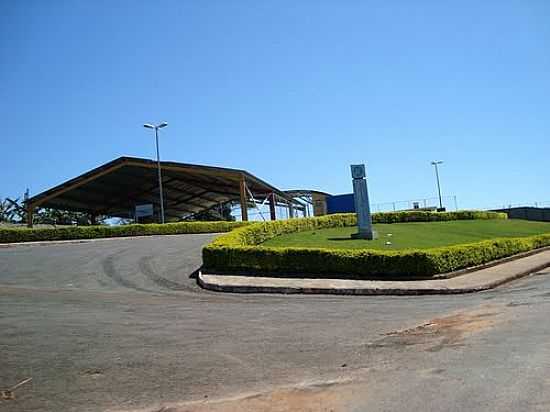 CENTRO ESPORTIVO-FOTO:ALTOABAETE [PANORAMIO] - CEDRO DO ABAET - MG