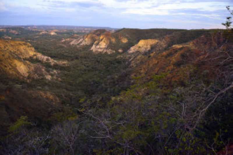 CHAPADA GACHA-MG-VO DOS BURACOS-FOTO:FOTOSTRADA. - CHAPADA GACHA - MG