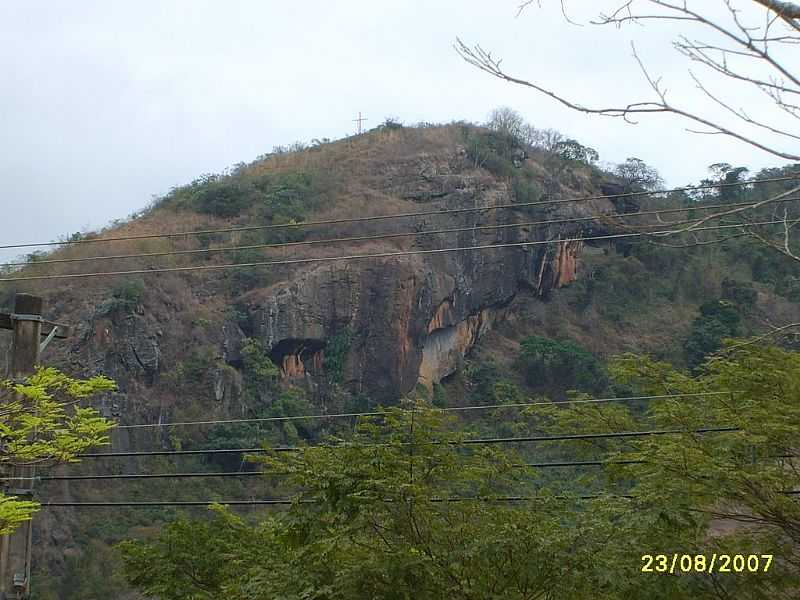 CHIADOR-MG-MORRO EM CHIADOR-FOTO:J AUGUSTO - CHIADOR - MG
