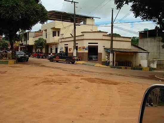 RUA DE CHONIM DE CIMA-FOTO:IZAIDES - CHONIM - MG