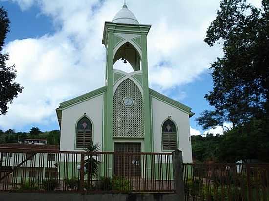 IGREJA DE CHONIM DE CIMA-FOTO:IZAIDES - CHONIM - MG